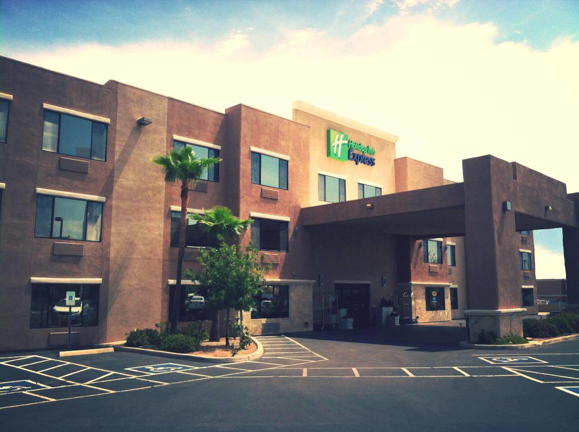 Holiday Inn Express Hotel & Suites Nogales By Ihg Экстерьер фото